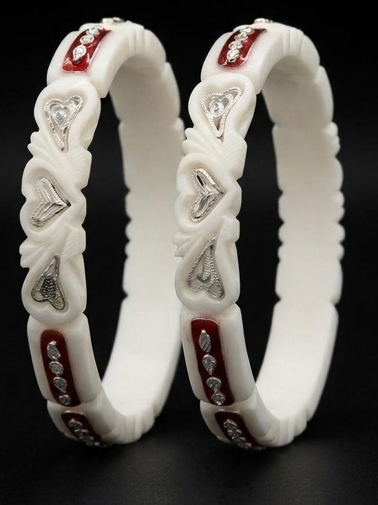 Red Meenakari Heart Carved Silver Sakha Bangles