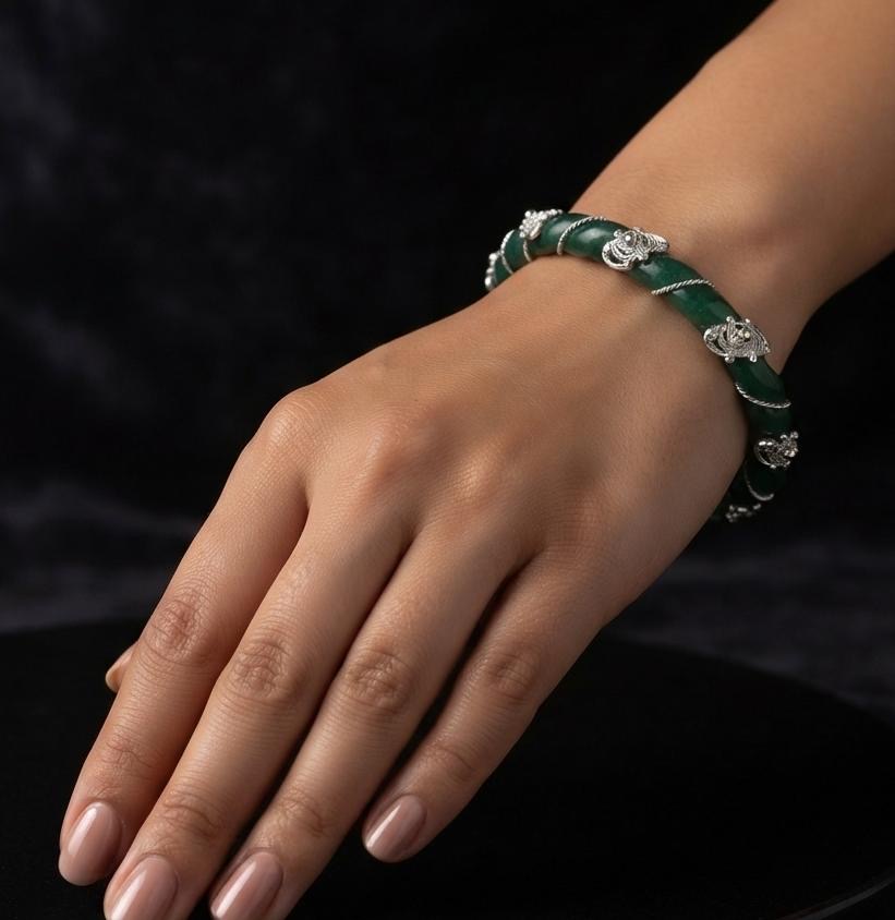 Green Twisted Silver Filigree Pola Bangle - Image 2