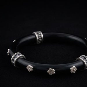 Black Enamel Floral Silver Ring Pola Bangle